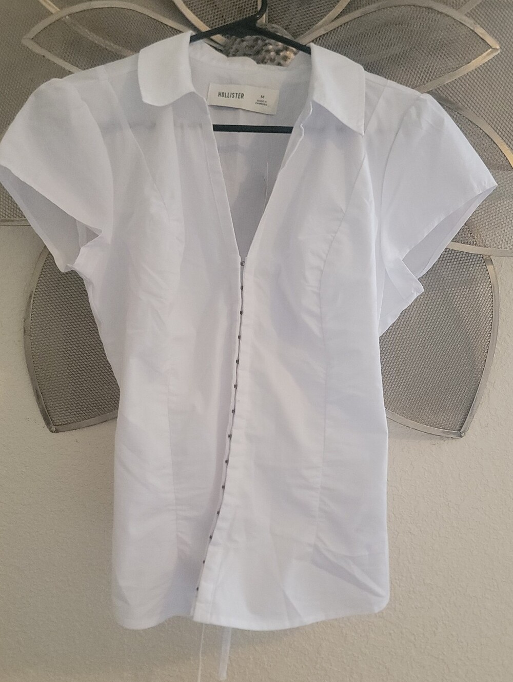 Hollister White Cap Sleeve Button-Front Blouse